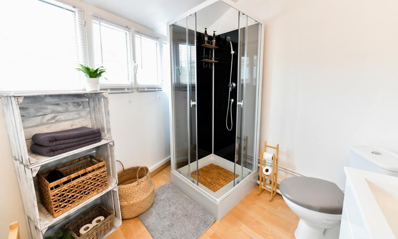 Bohemia - Keys - Ideal Pro & Couple - Cosy - Centre - Smart Tv - Netflix & Wifi Fibre - Check-in Autonome - Parking Facile & Gratuit - Confort & Equipements Premium * Sens